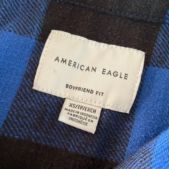 🦅 AEO Amazingly Soft Boyfriend Plaid Button Up - Picture 5 of 9